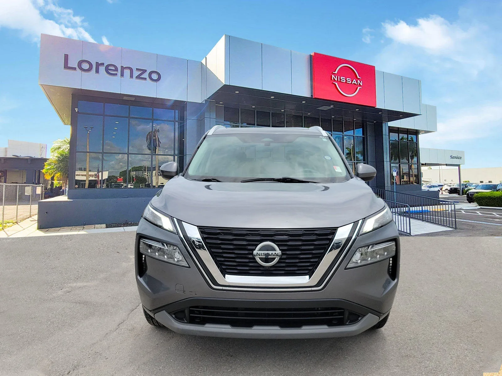 2021 Nissan Rogue SV photo 2