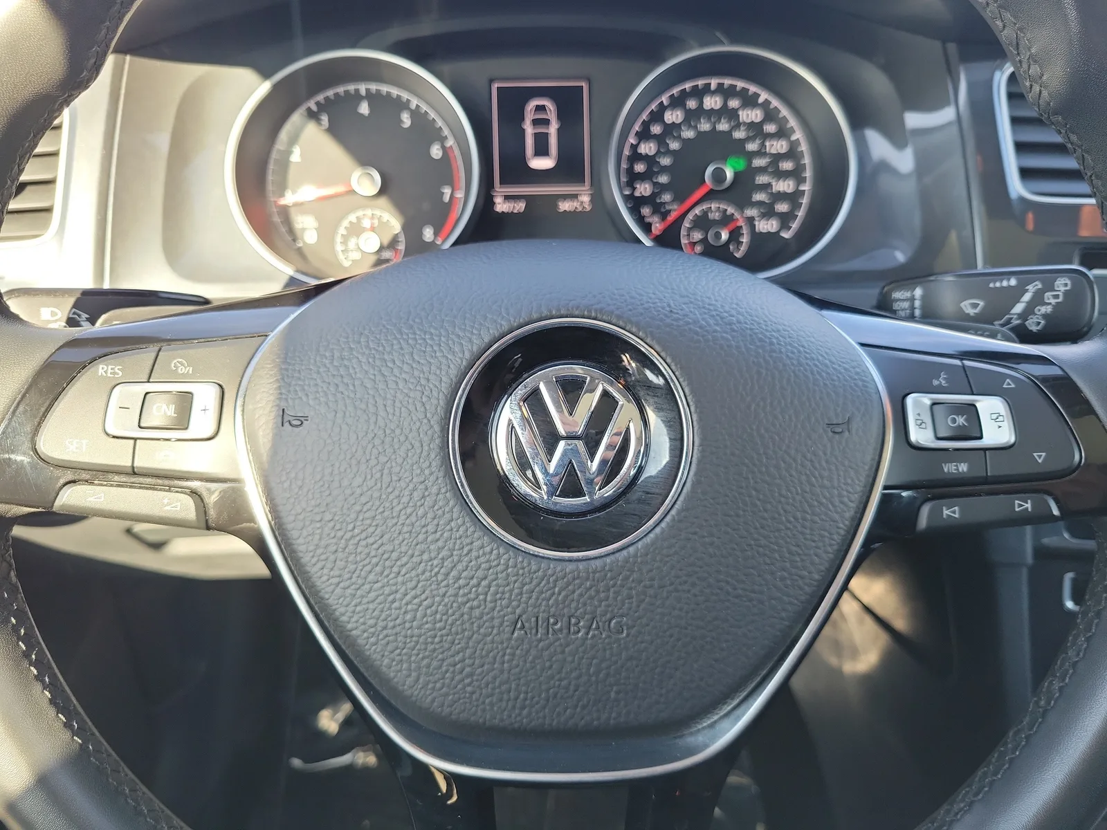 2020 Volkswagen Golf TSI photo 17