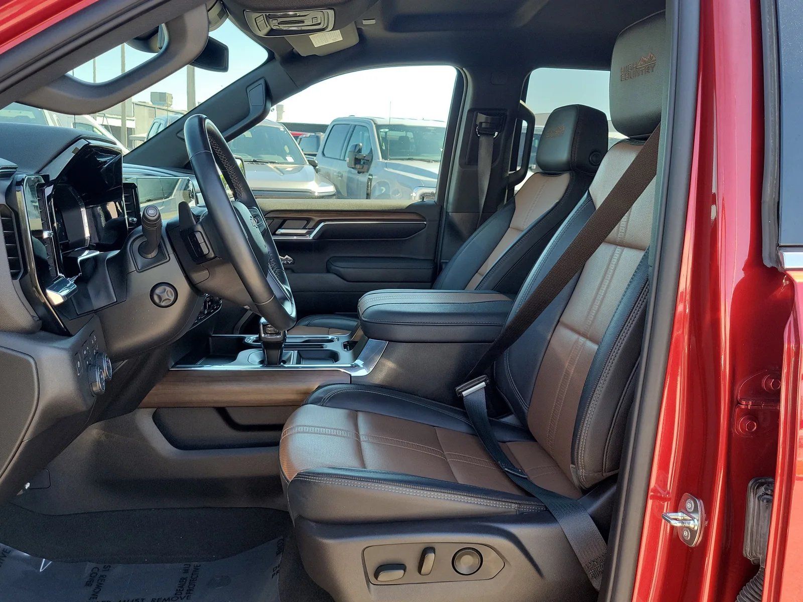 2024 Chevrolet Silverado 1500 High Country photo 11