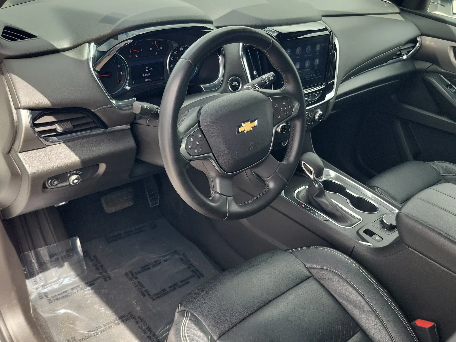 2023 Chevrolet Traverse LT Cloth photo 9