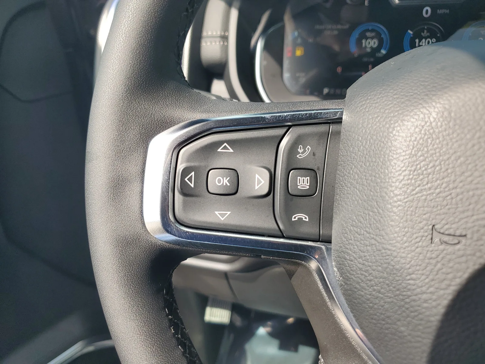 2026 RAM 2500 Laramie 4WD Diesel photo 21