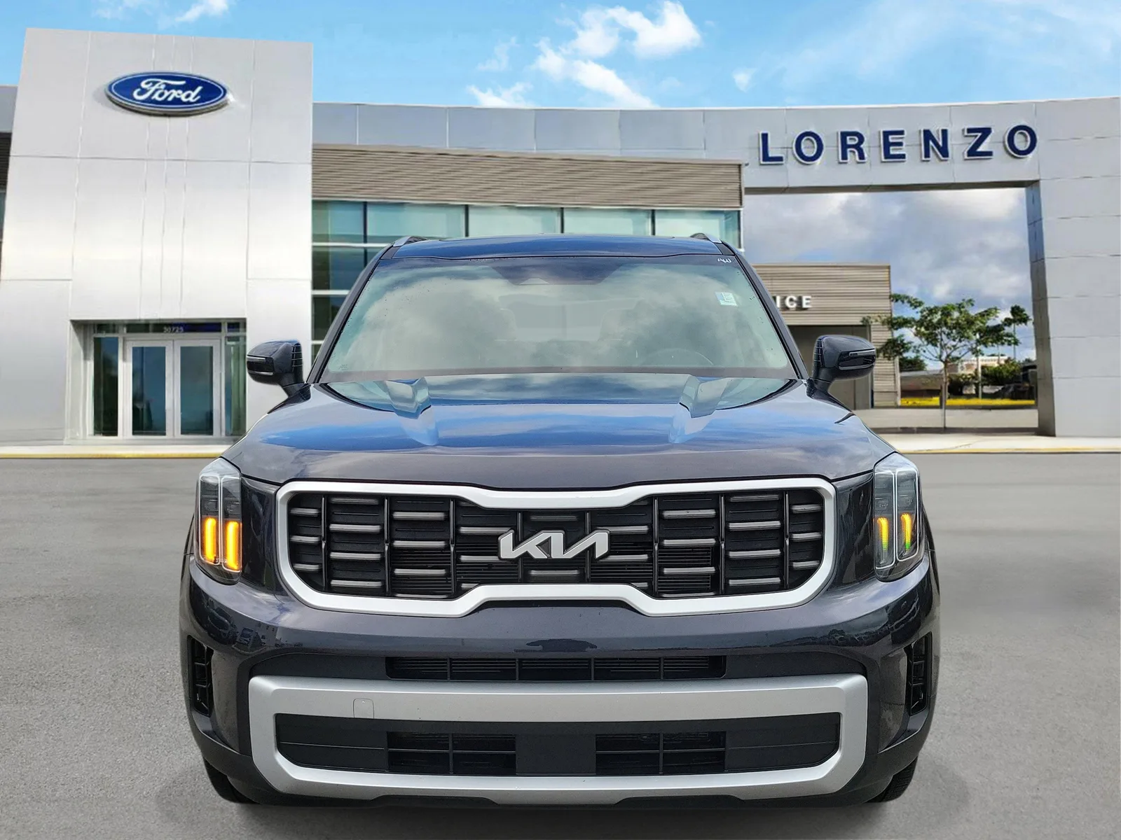 2025 Kia Telluride S photo 2