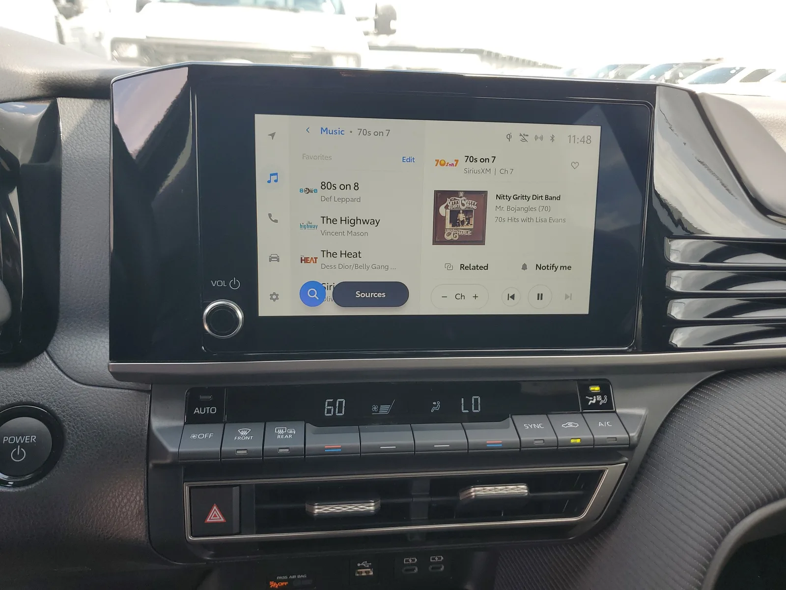 2025 Toyota Camry SE photo 21