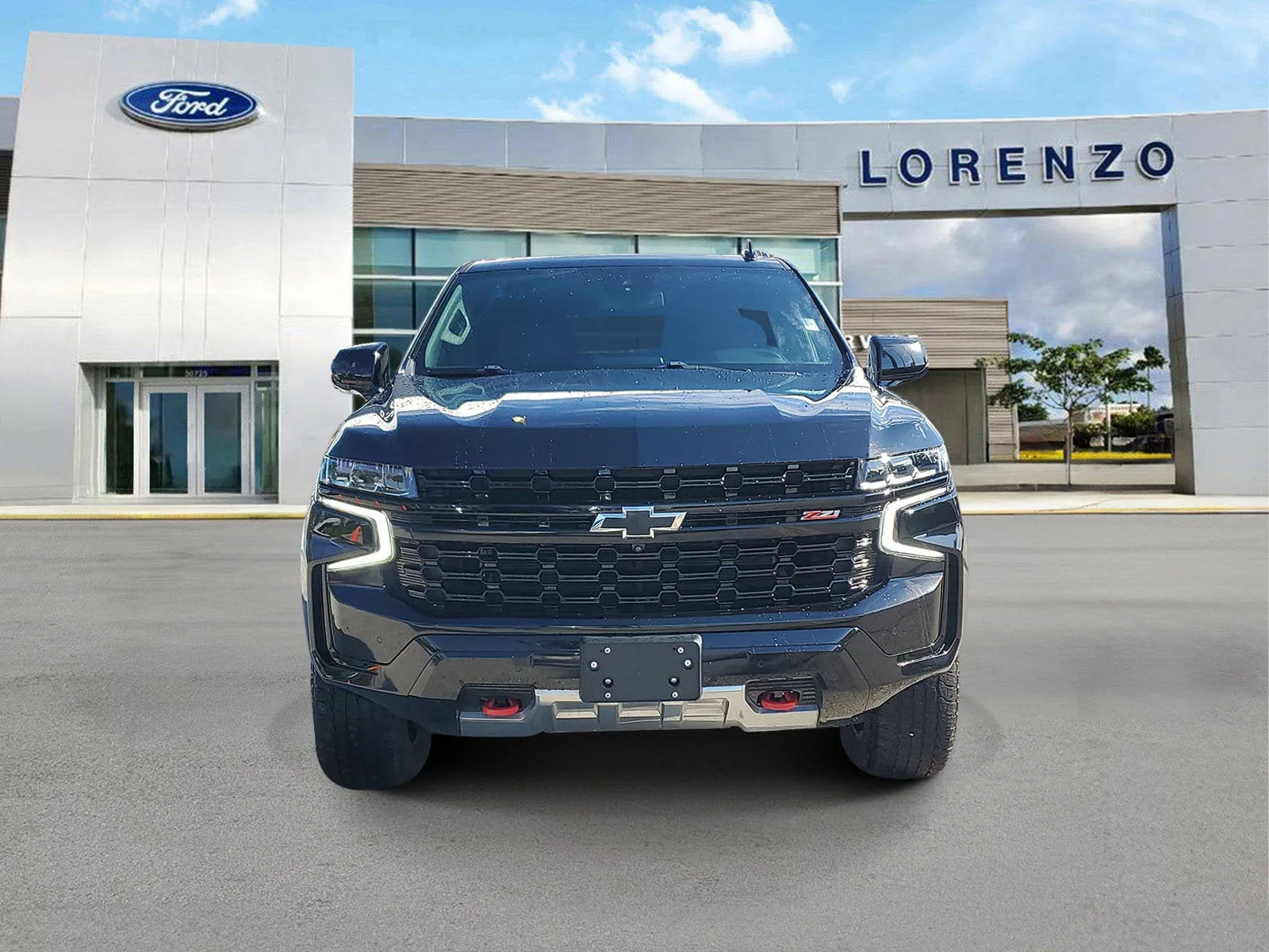 2023 Chevrolet Tahoe Z71 photo 2