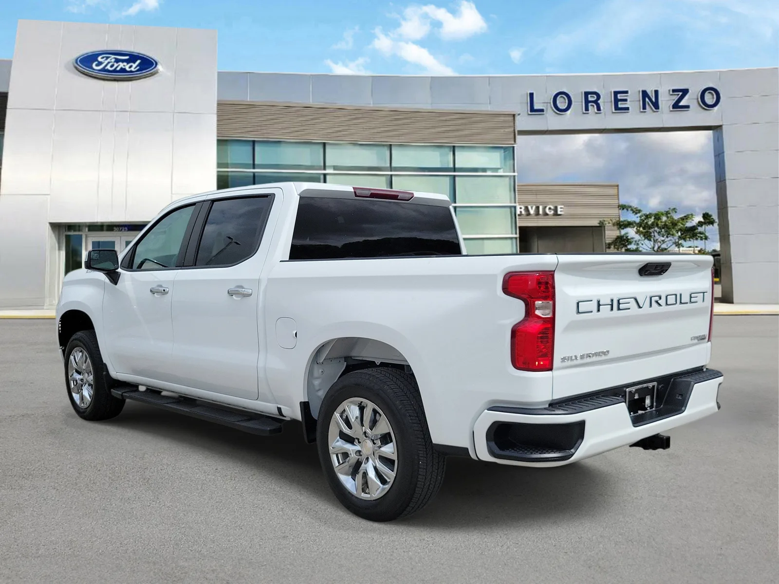 2024 Chevrolet Silverado 1500 Custom photo 7