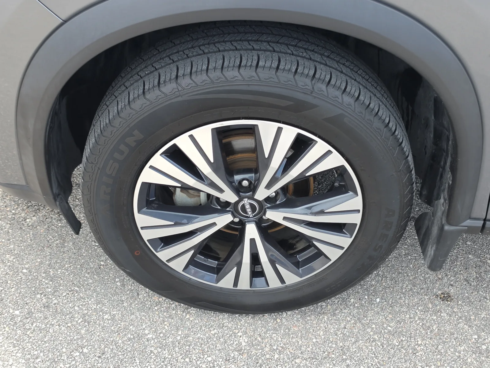 2023 Nissan Rogue SV photo 27
