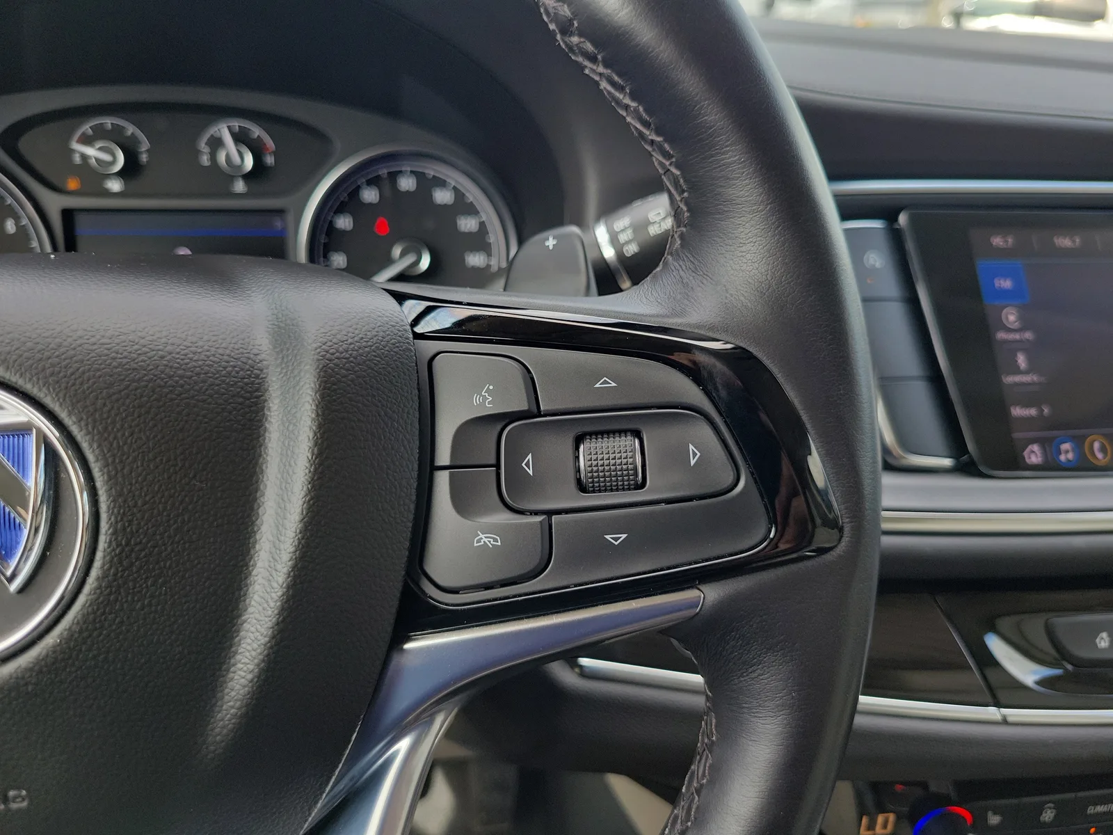 2024 Buick Enclave Essence photo 21