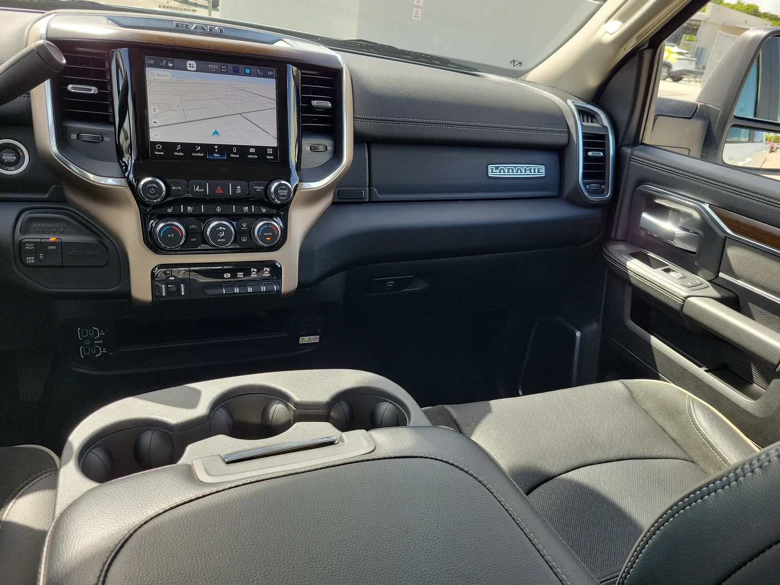 2024 RAM 2500 Laramie 4WD Diesel photo 16