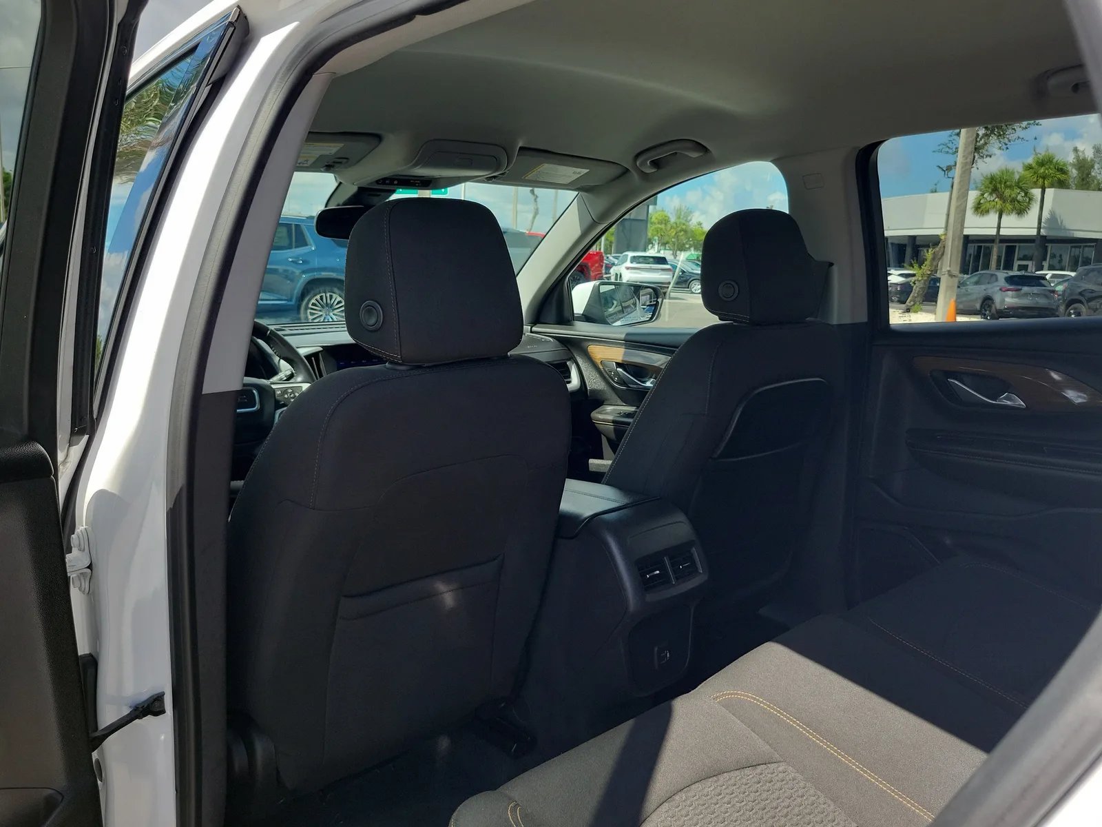 2020 GMC Terrain SLE photo 13