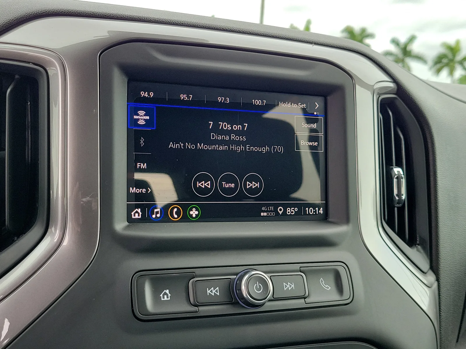 2022 Chevrolet Silverado 1500 Custom photo 22