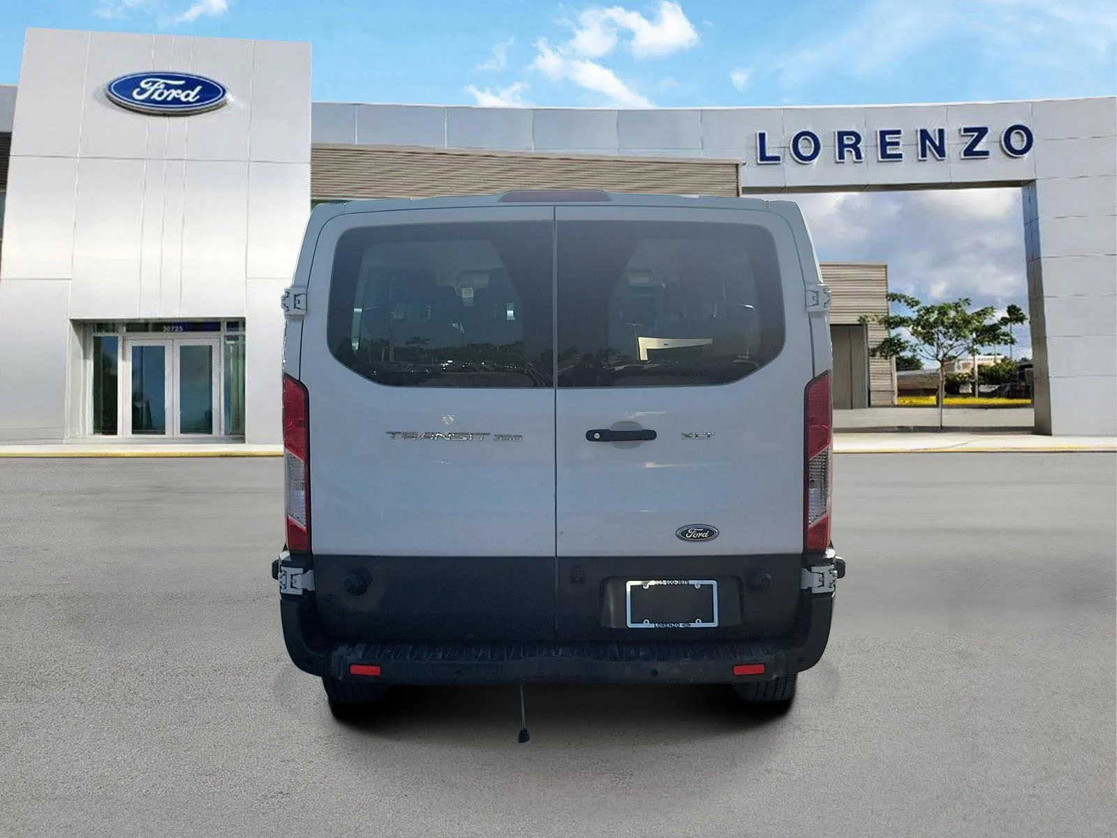 2018 Ford Transit Passenger Wagon XLT photo 6