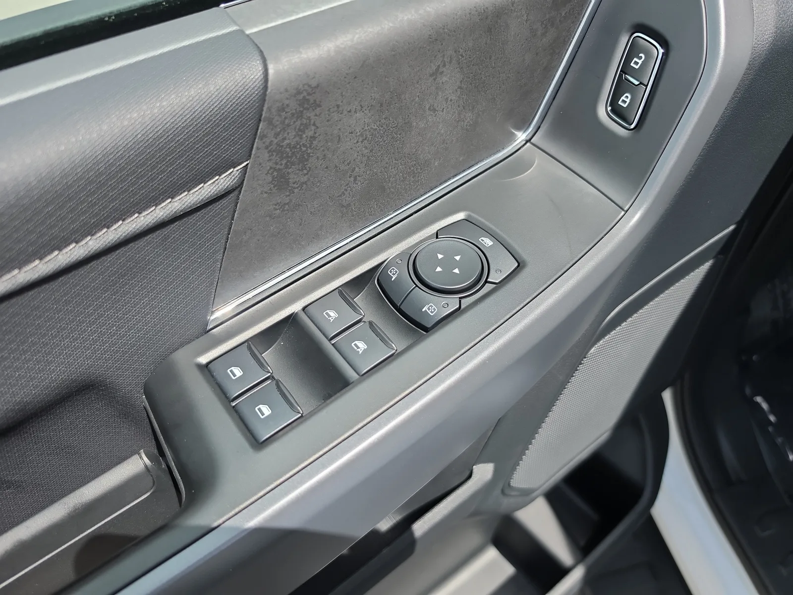 2026 Ford F-150 XLT 4WD photo 23