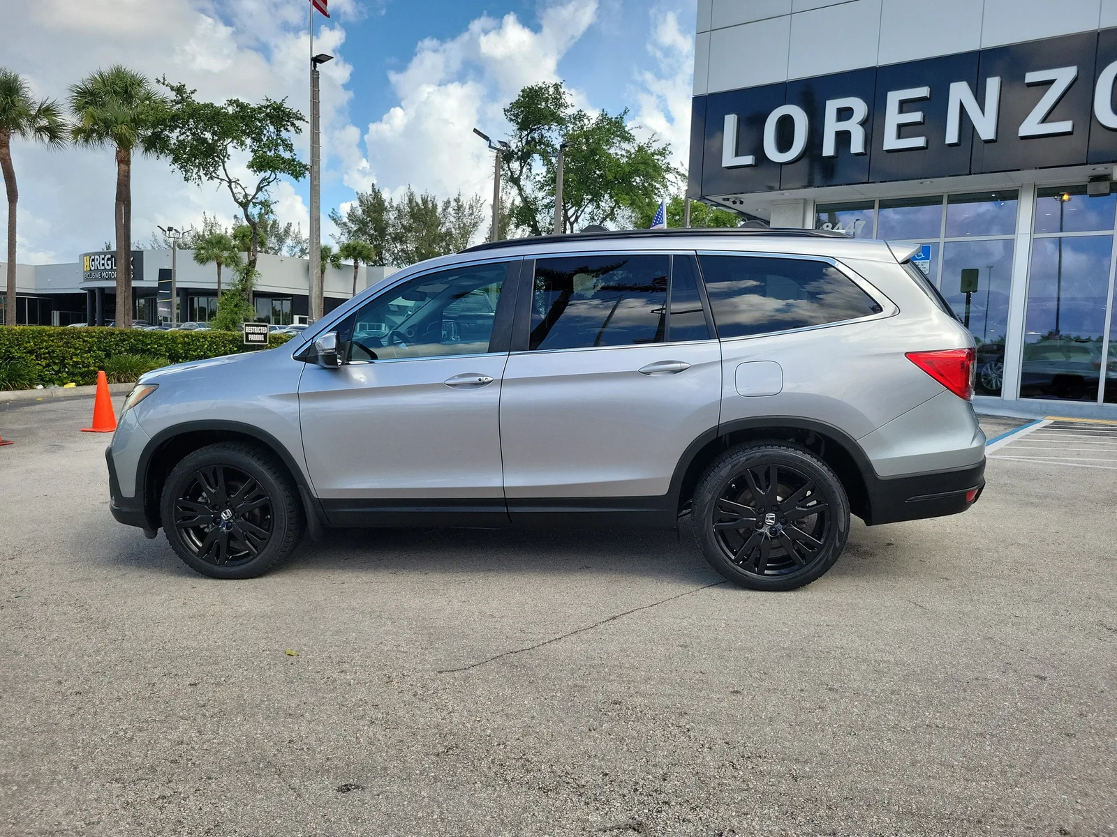 2021 Honda Pilot Special Edition photo 8