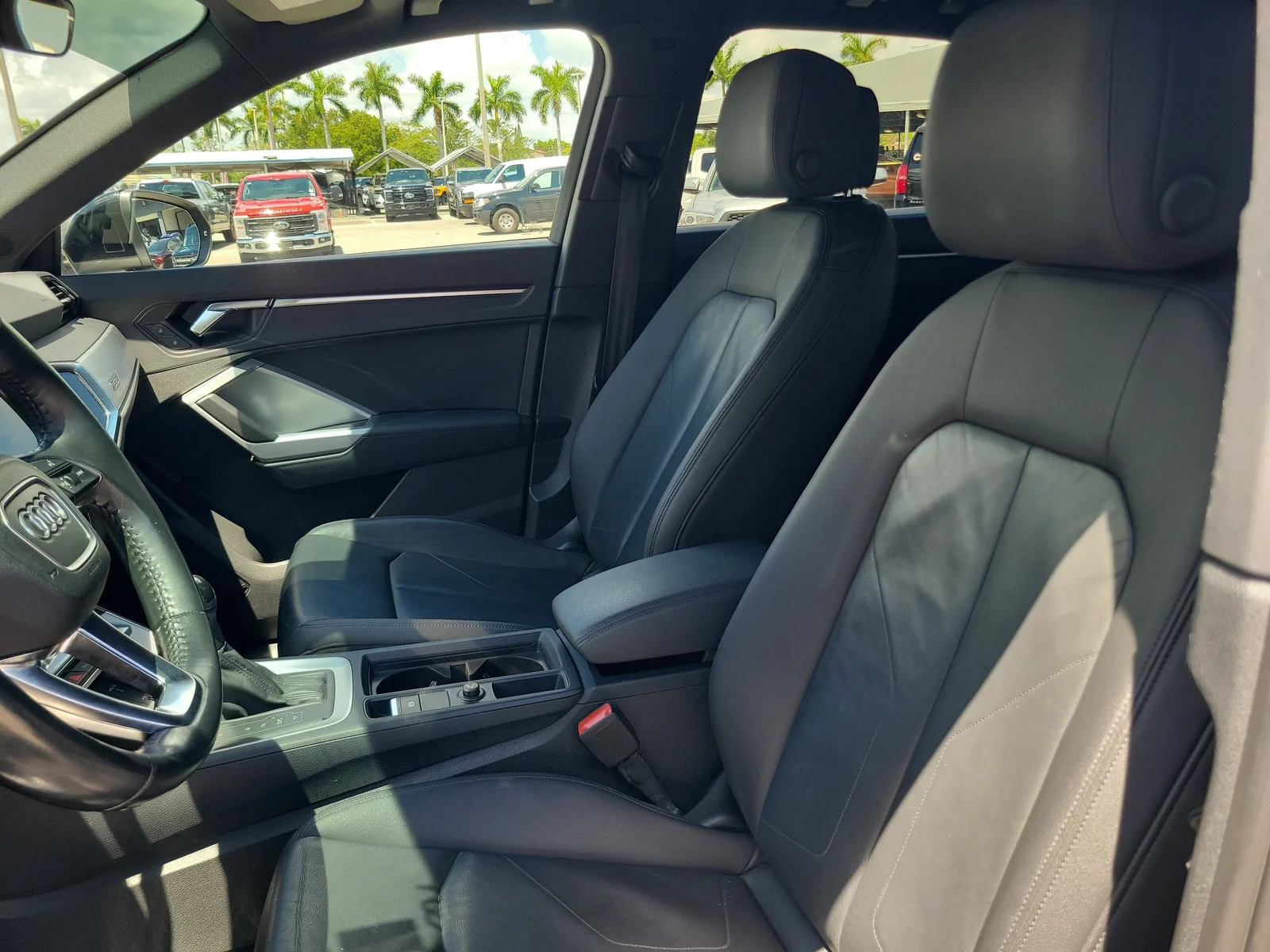 2020 Audi Q3 S line Premium photo 12