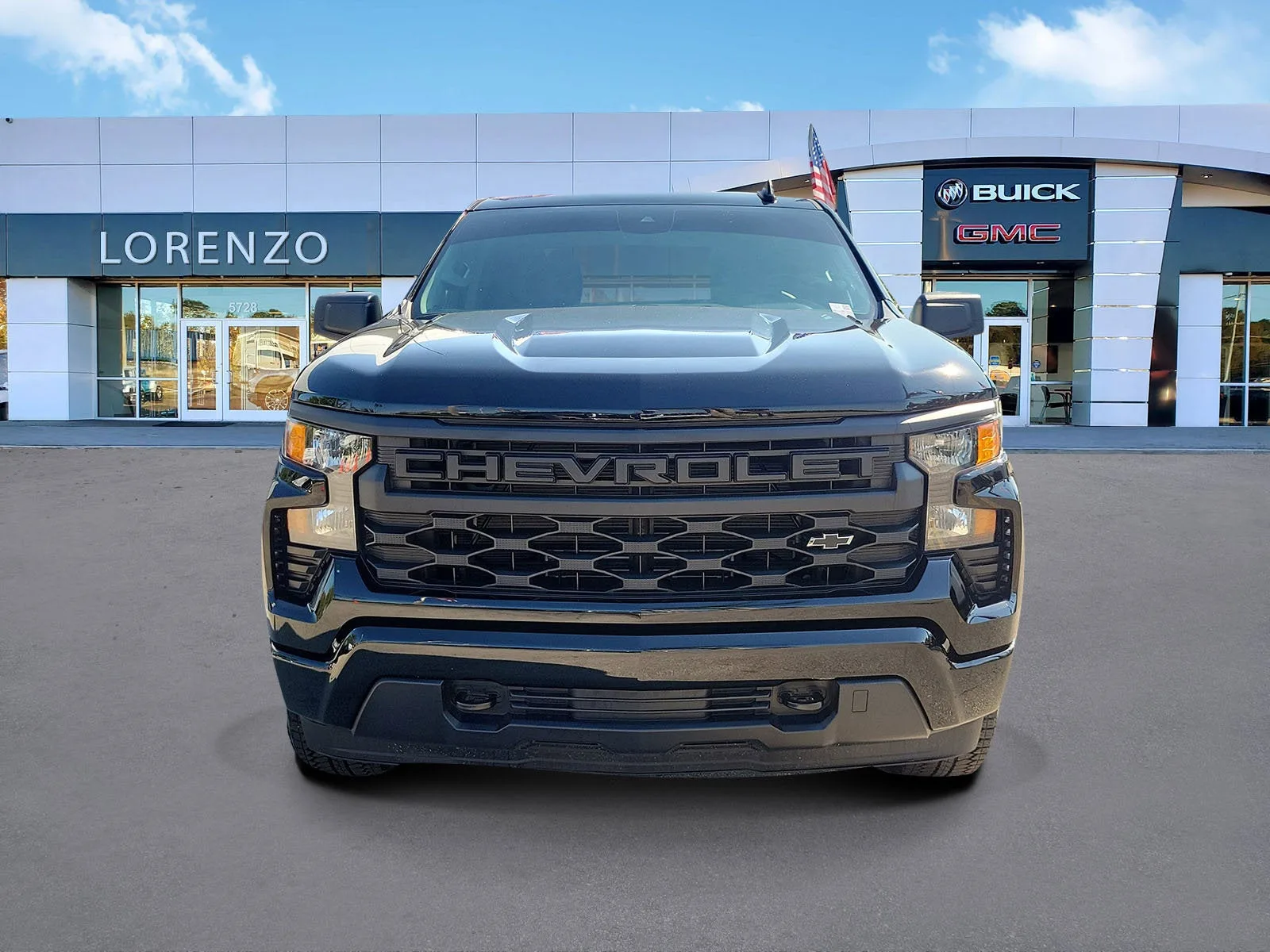 2026 Chevrolet Silverado 1500 Custom photo 2