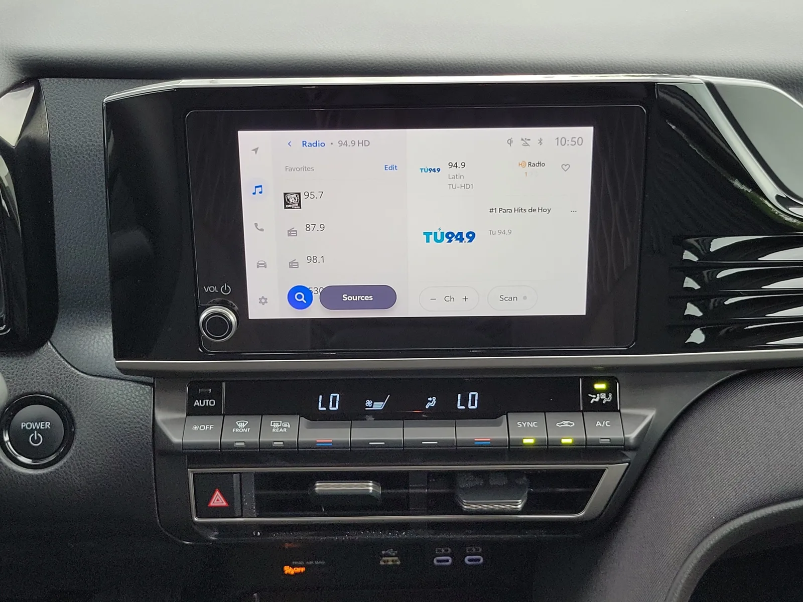 2025 Toyota Camry LE photo 22