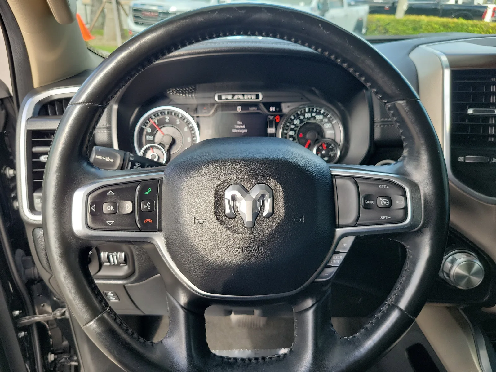2021 RAM 1500 Laramie photo 17