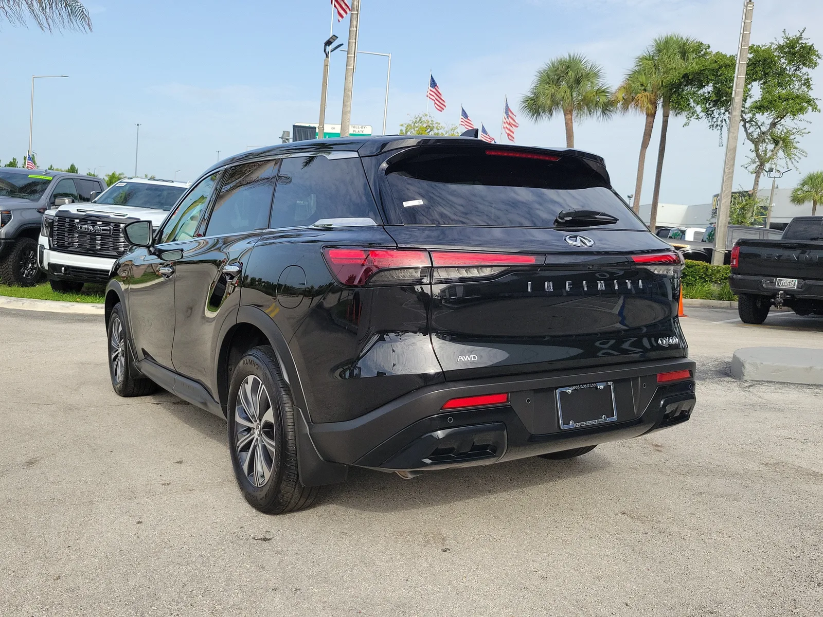 2025 INFINITI QX60 PURE photo 7
