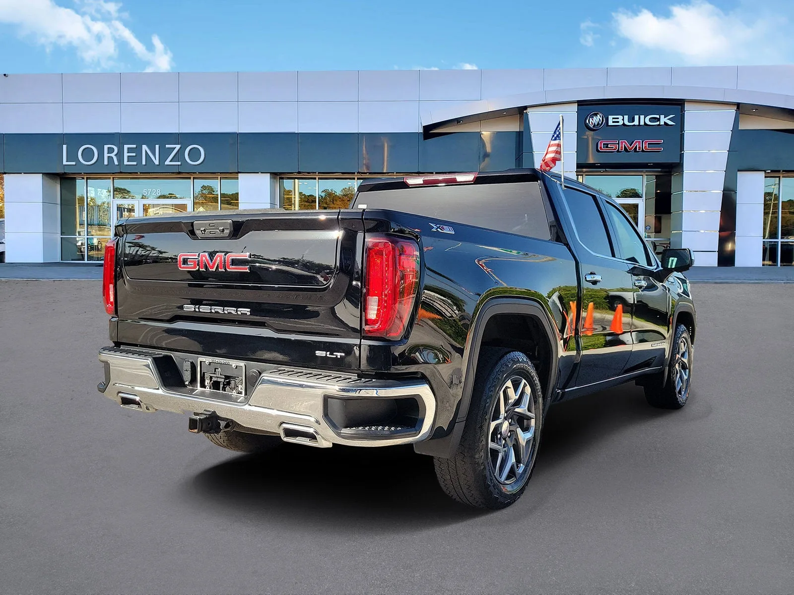 2023 GMC Sierra 1500 SLT photo 5