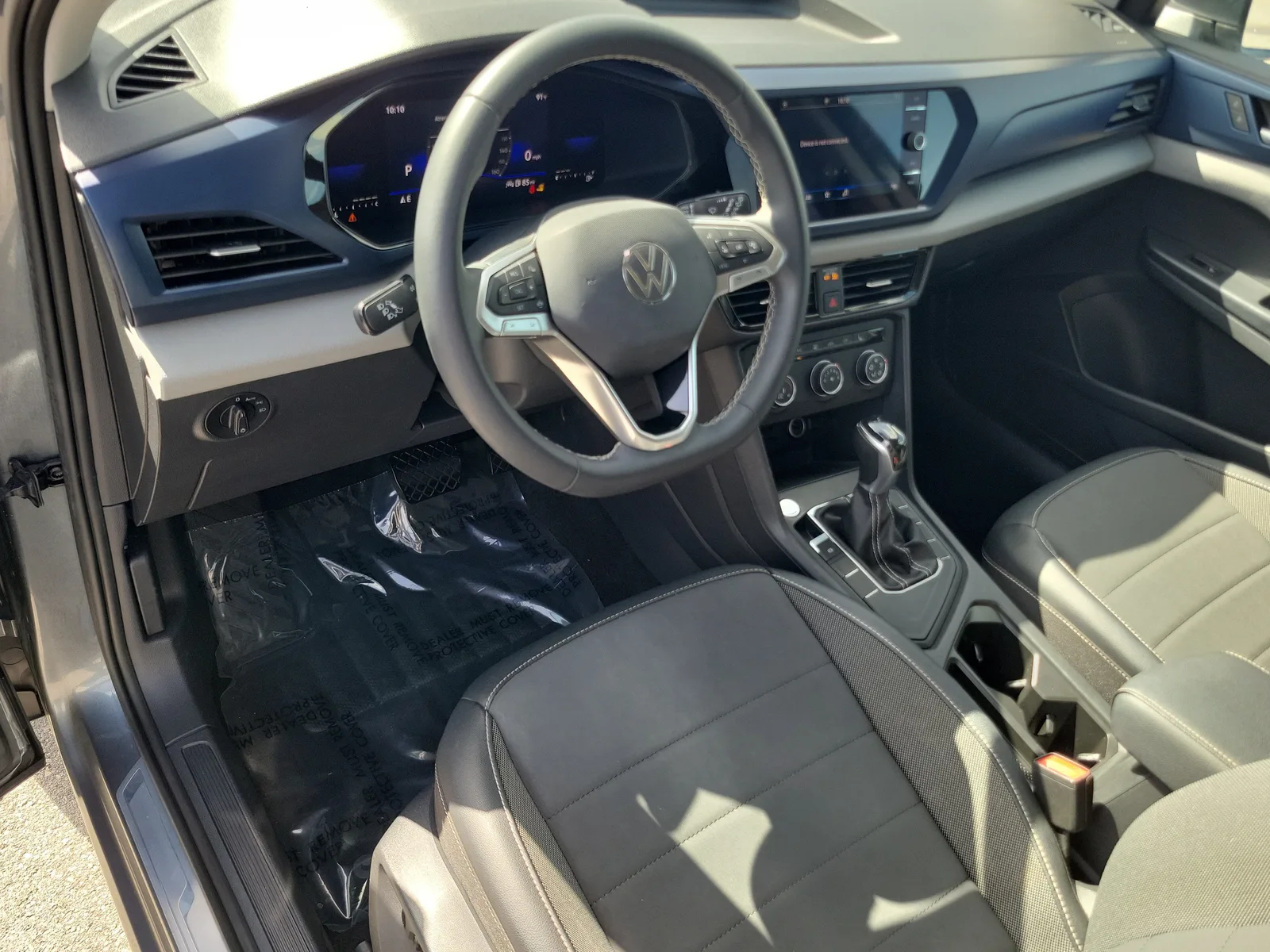 2022 Volkswagen Taos SE photo 9