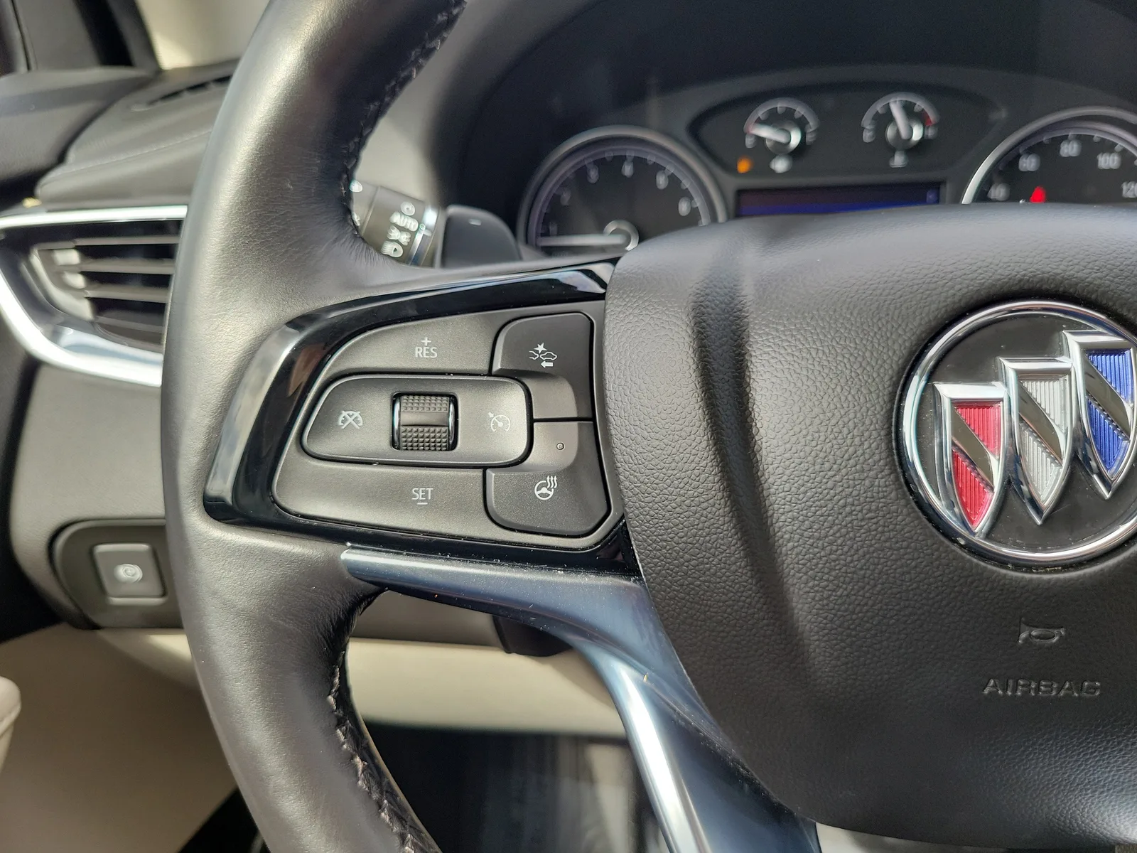2024 Buick Enclave Essence photo 20
