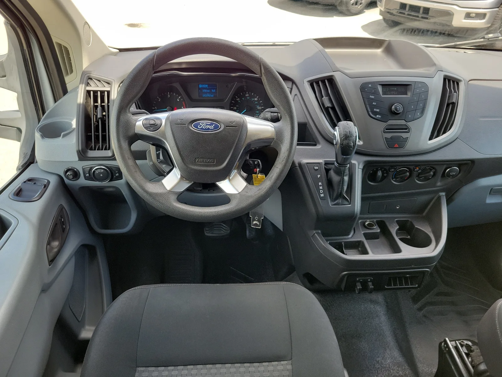 2016 Ford Transit Wagon XL photo 15
