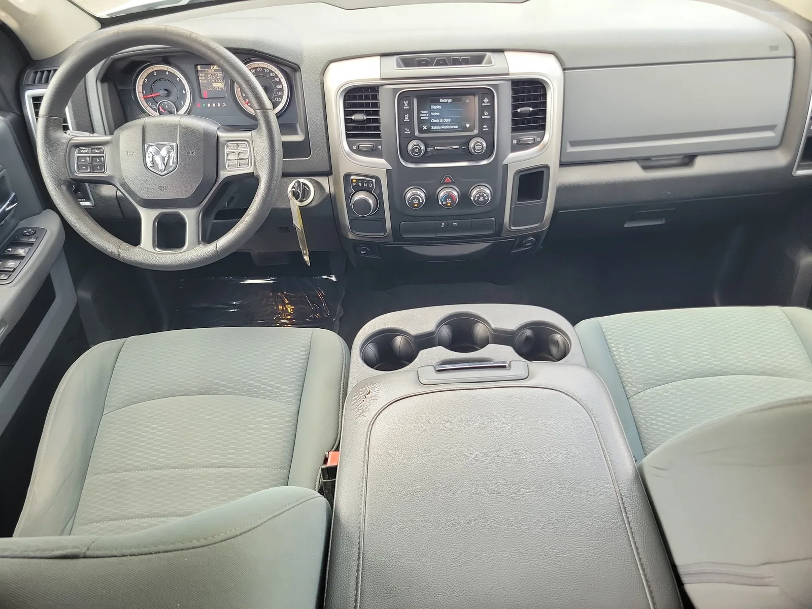 2019 RAM 1500 Classic SLT photo 16