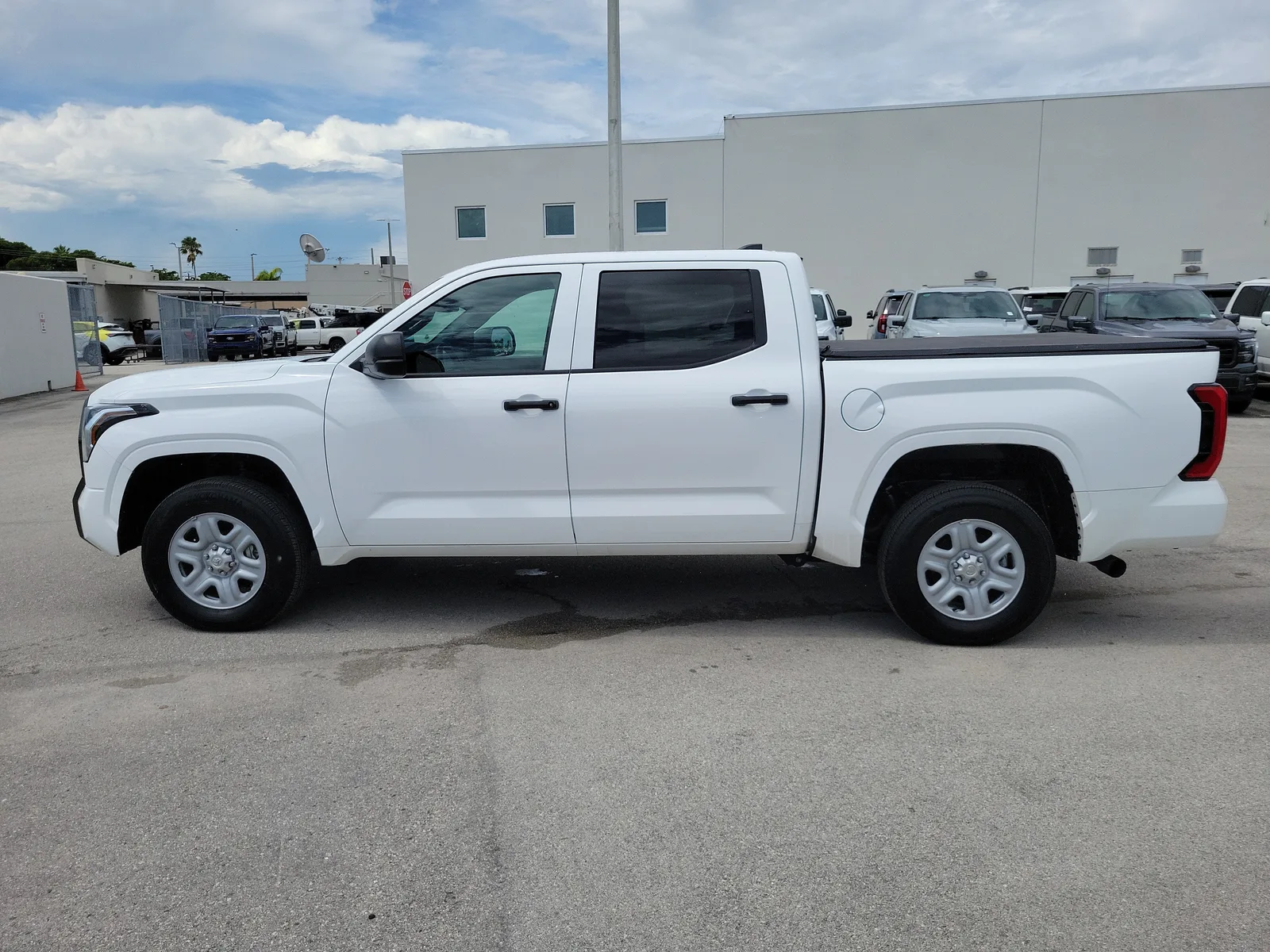 2026 Toyota Tundra 4WD SR 4WD photo 8