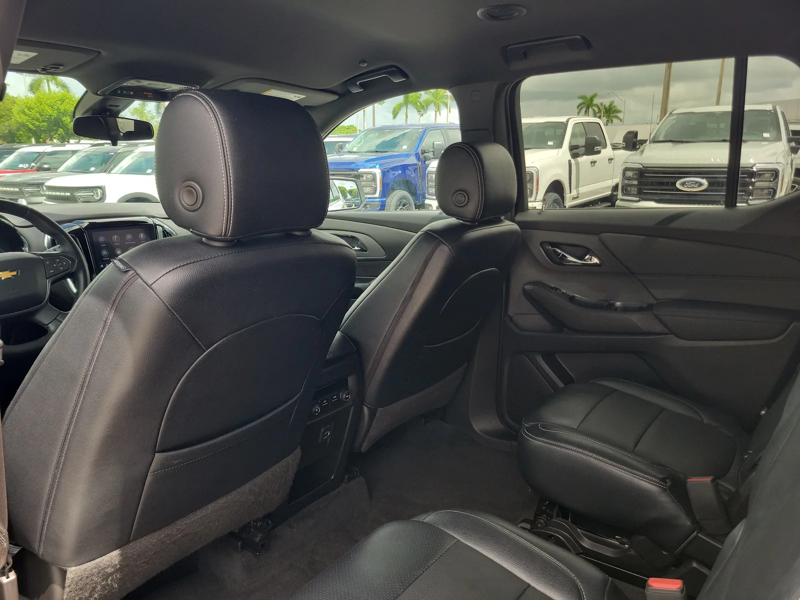 2023 Chevrolet Traverse LT Cloth photo 16