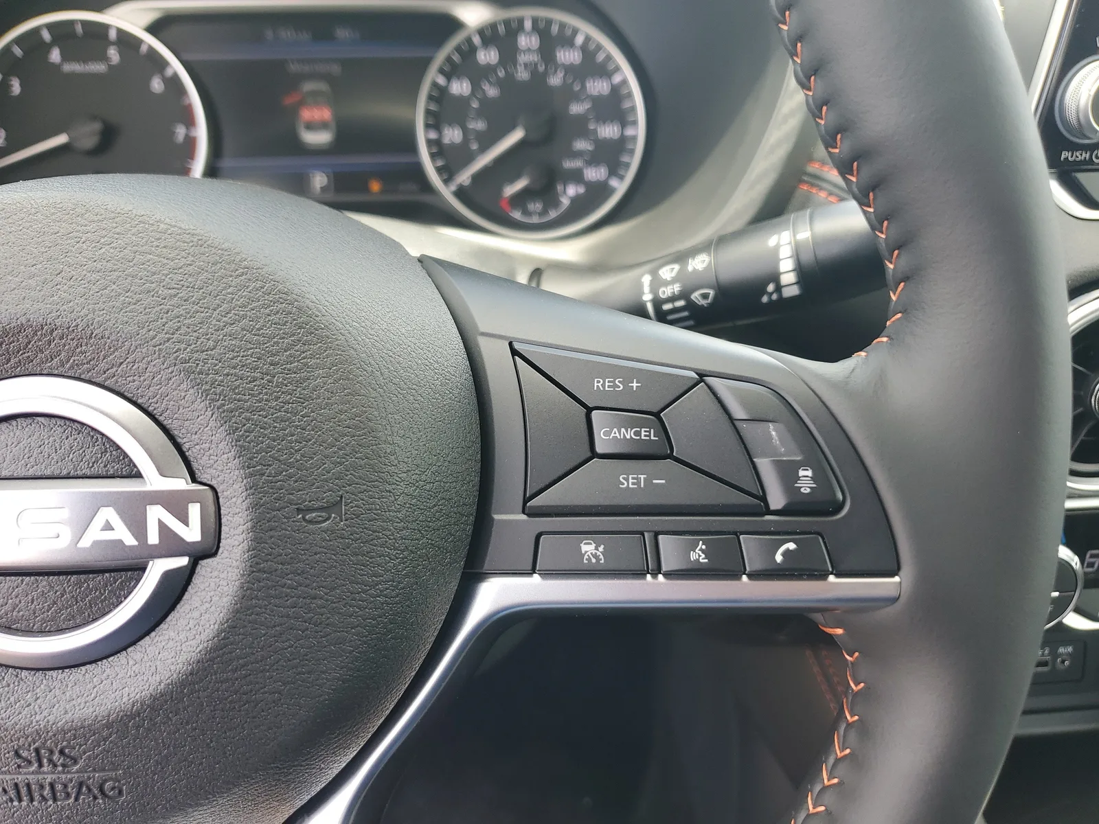 2025 Nissan Sentra SR photo 17