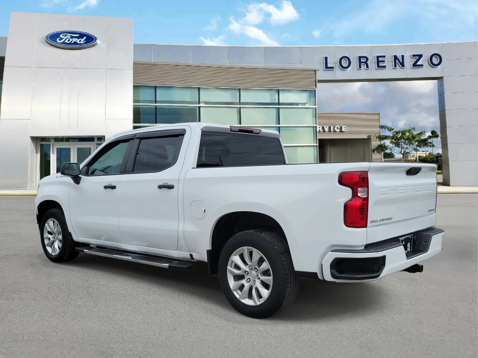2024 Chevrolet Silverado 1500 Custom photo 7