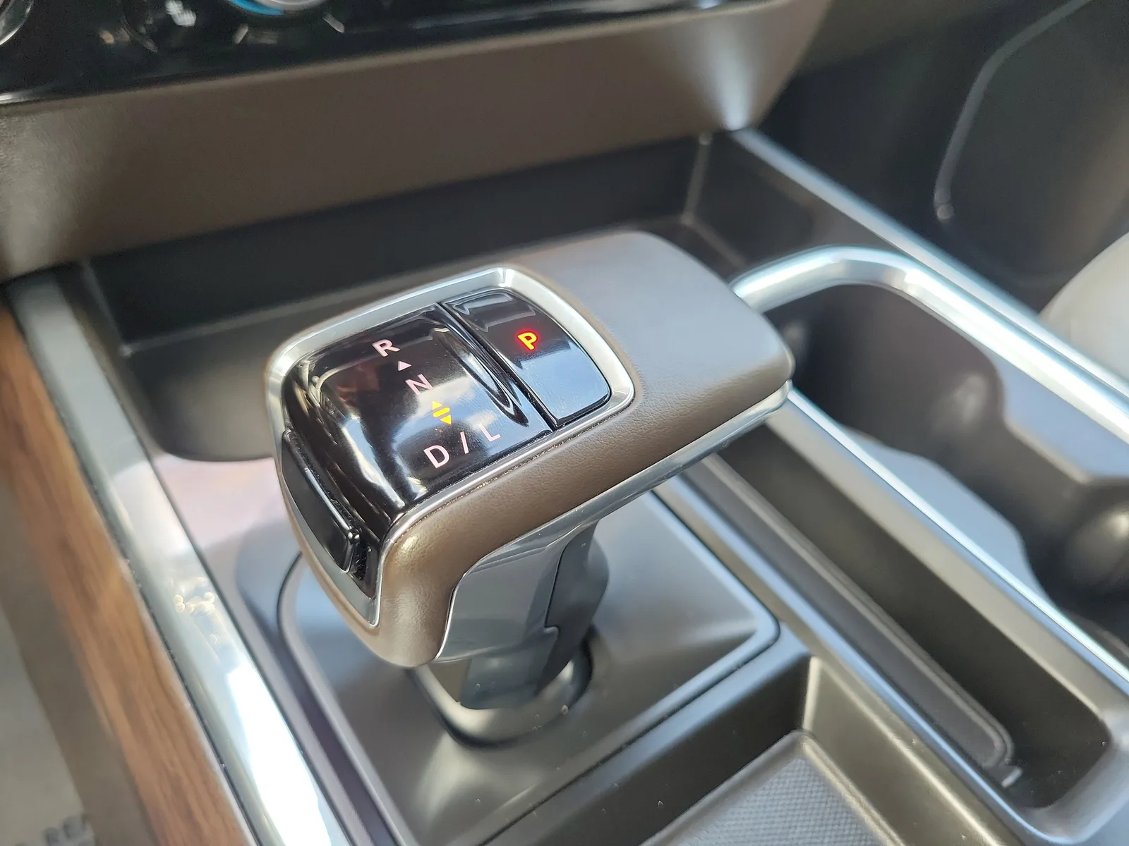 2023 GMC Sierra 1500 SLT photo 24