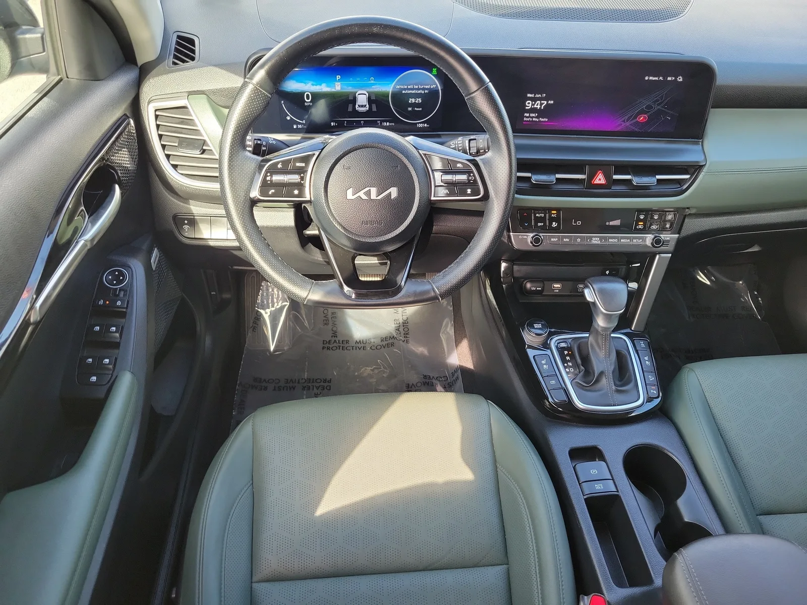 2025 Kia Seltos SX photo 29