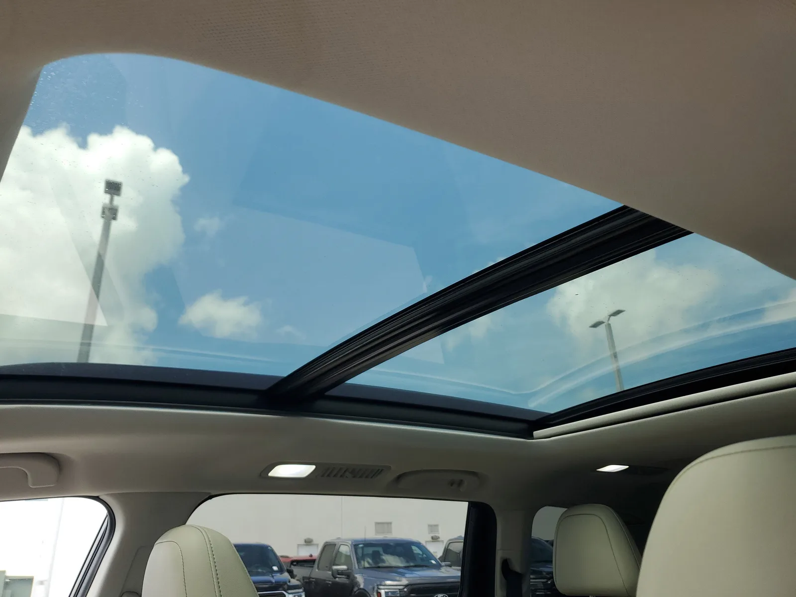 2020 Subaru Ascent Limited 4WD photo 12