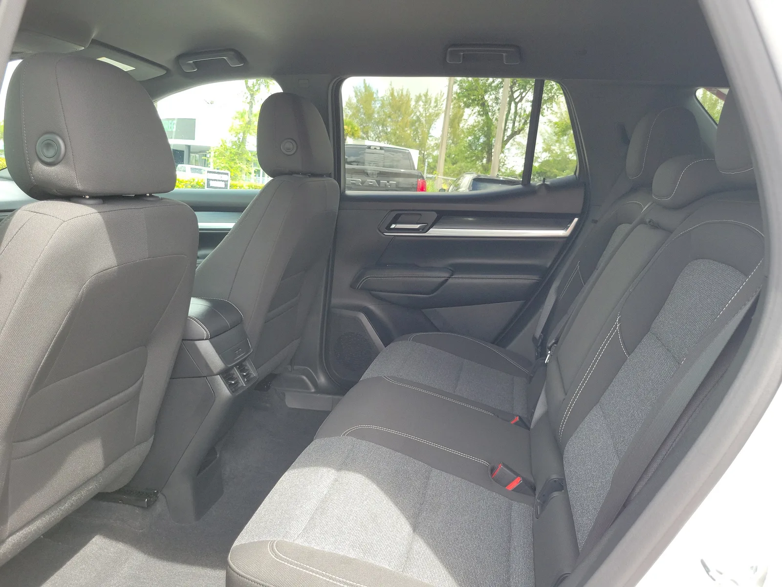 2025 GMC Terrain Elevation photo 13