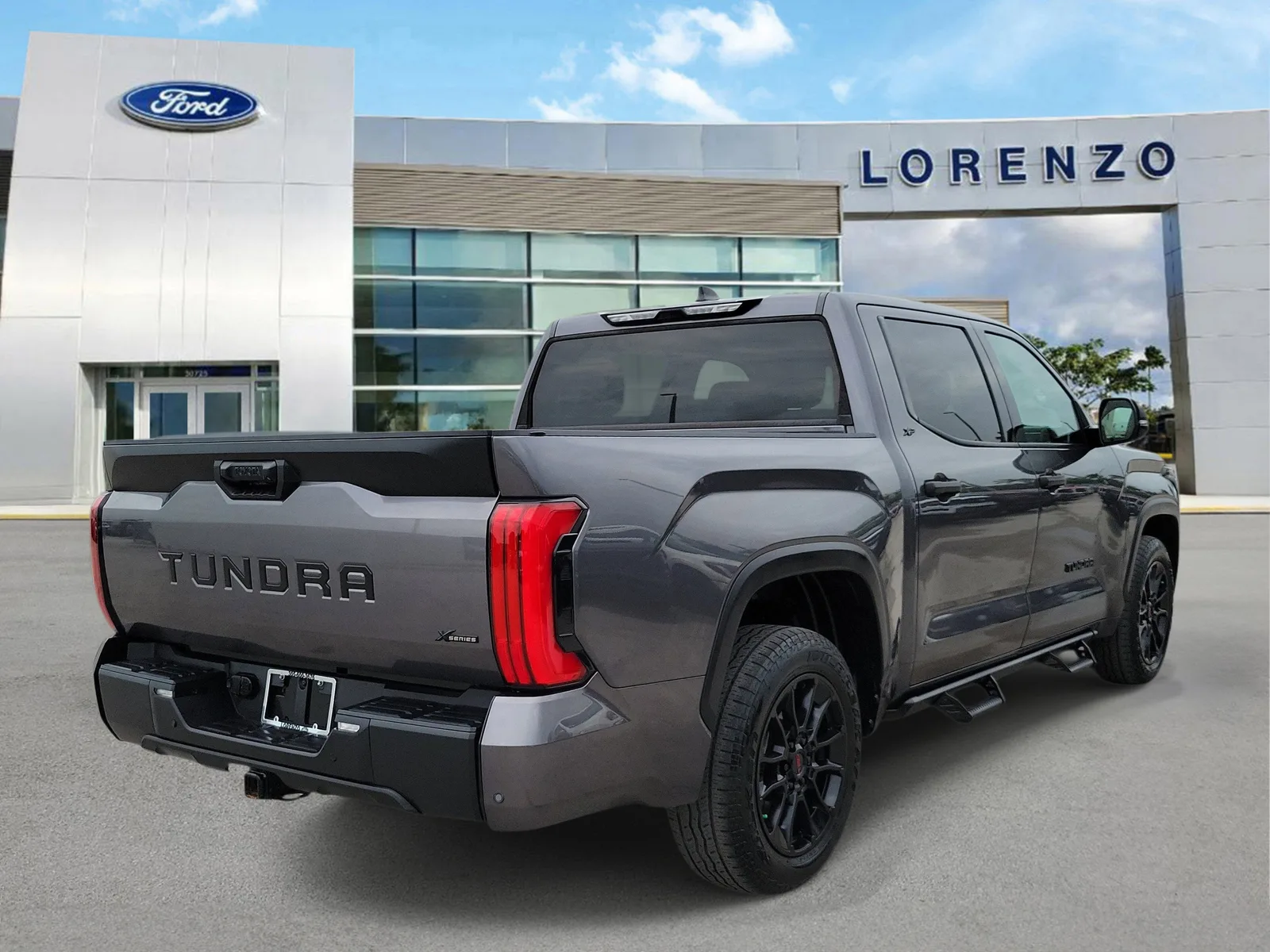 2023 Toyota Tundra 2WD SR5 photo 5