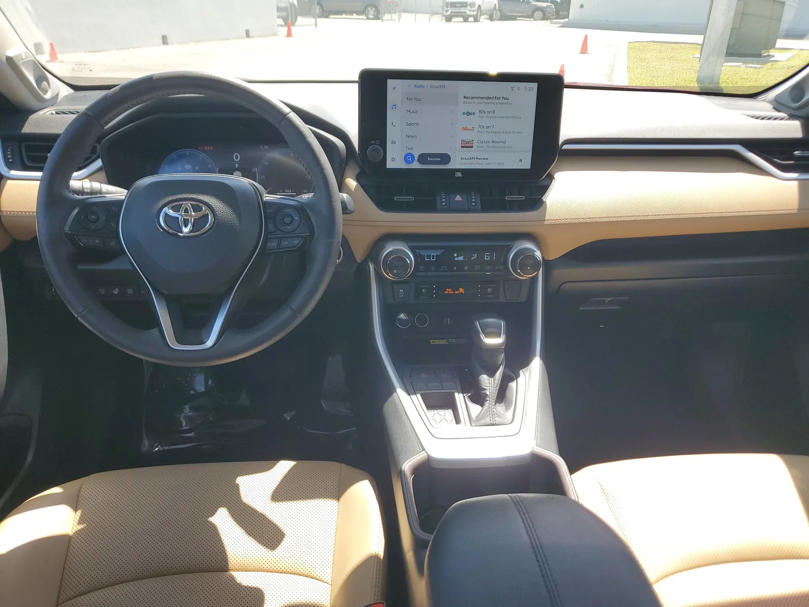 2023 Toyota RAV4 Limited photo 18