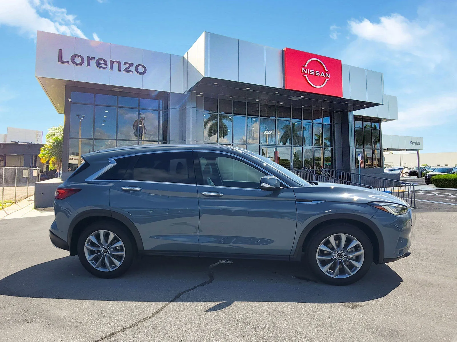 2022 INFINITI QX50 ESSENTIAL photo 4