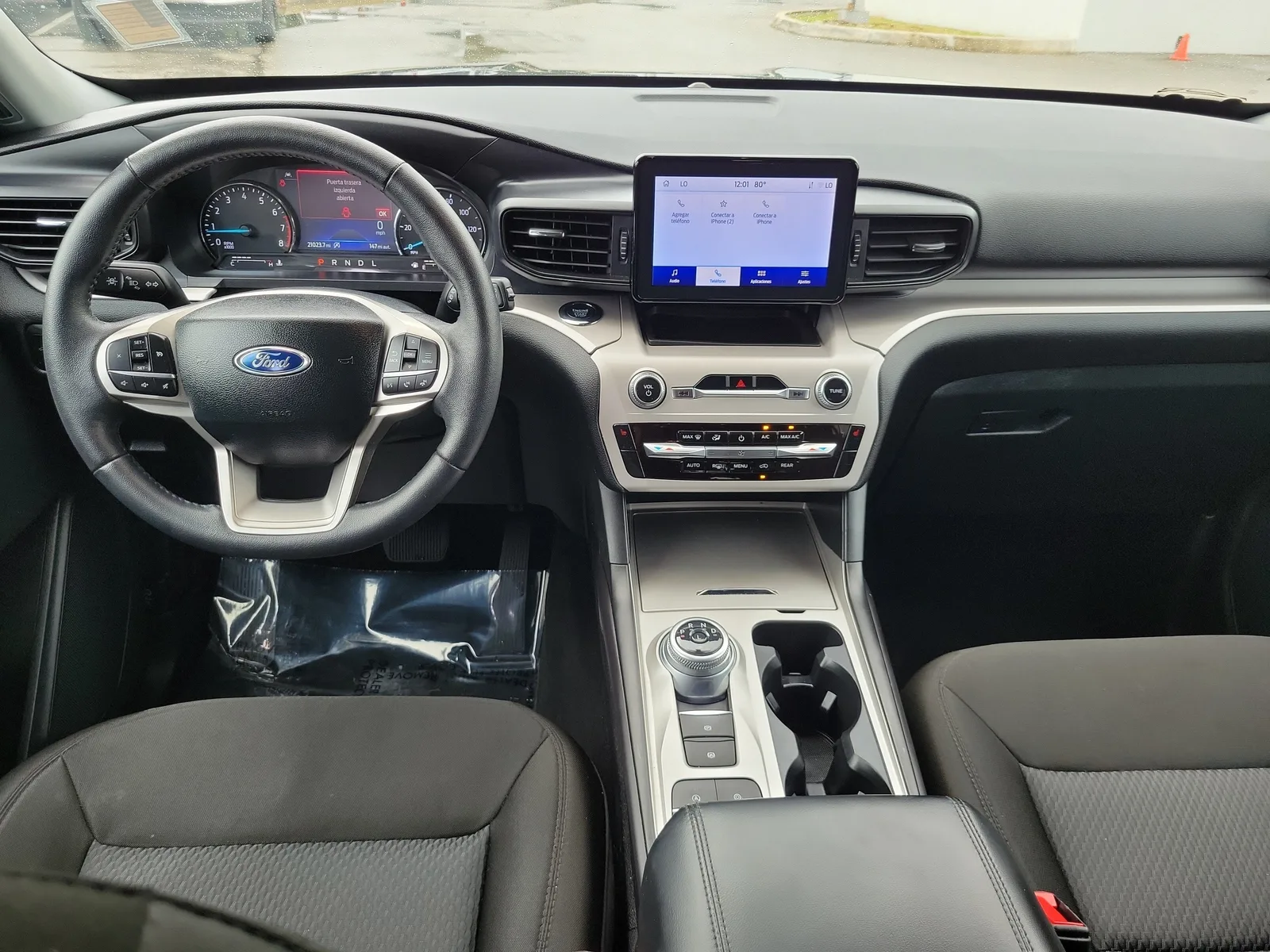 2024 Ford Explorer XLT photo 17