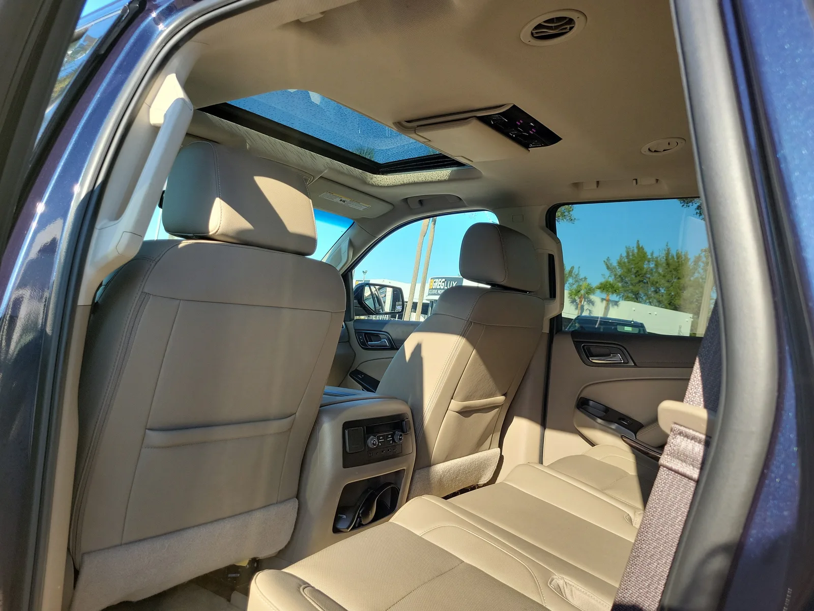 2019 GMC Yukon SLT photo 17