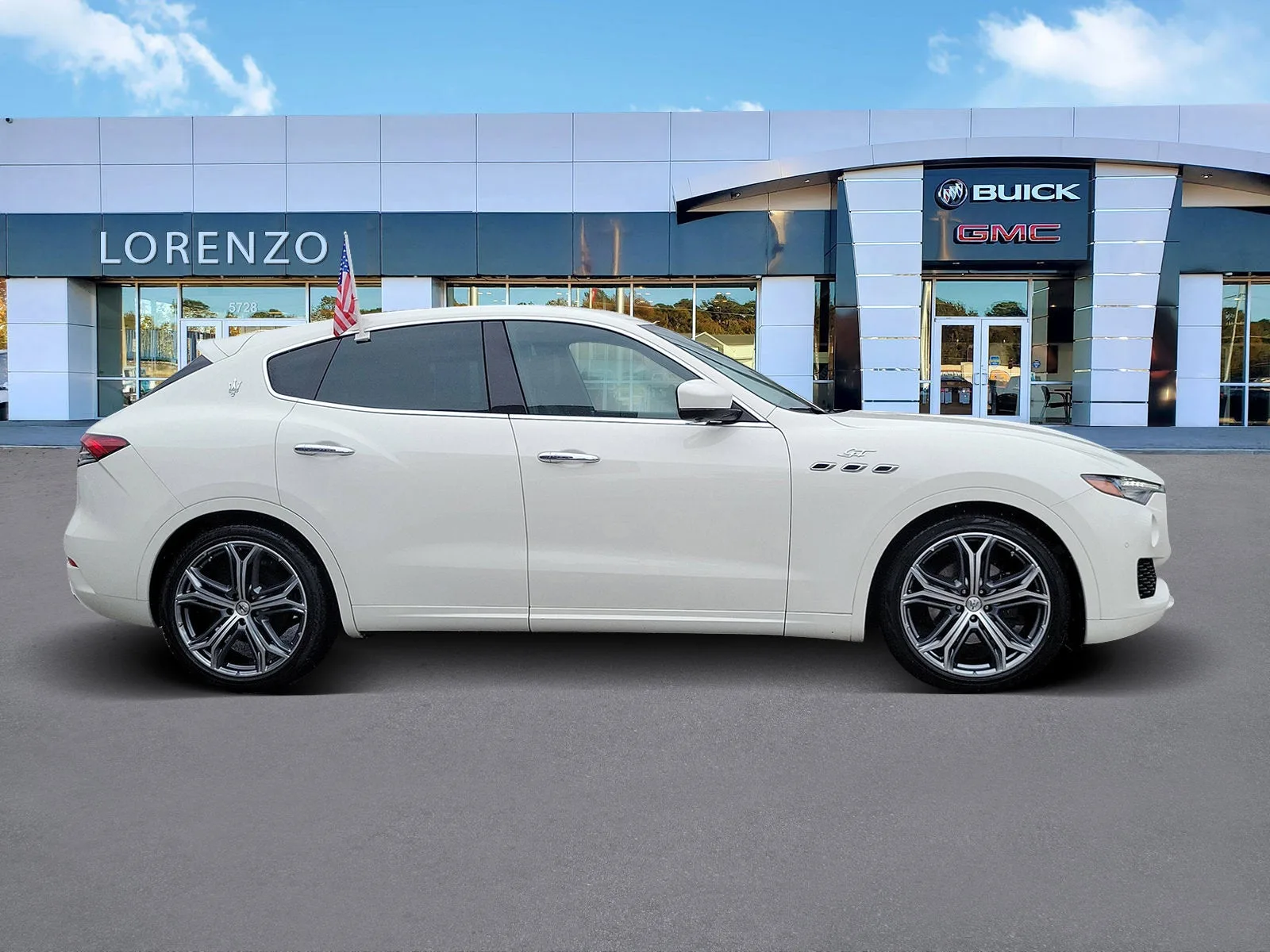 2023 Maserati Levante GT photo 4