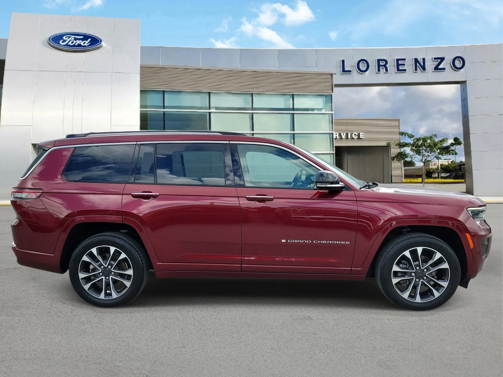 2021 Jeep Grand Cherokee L Overland photo 4