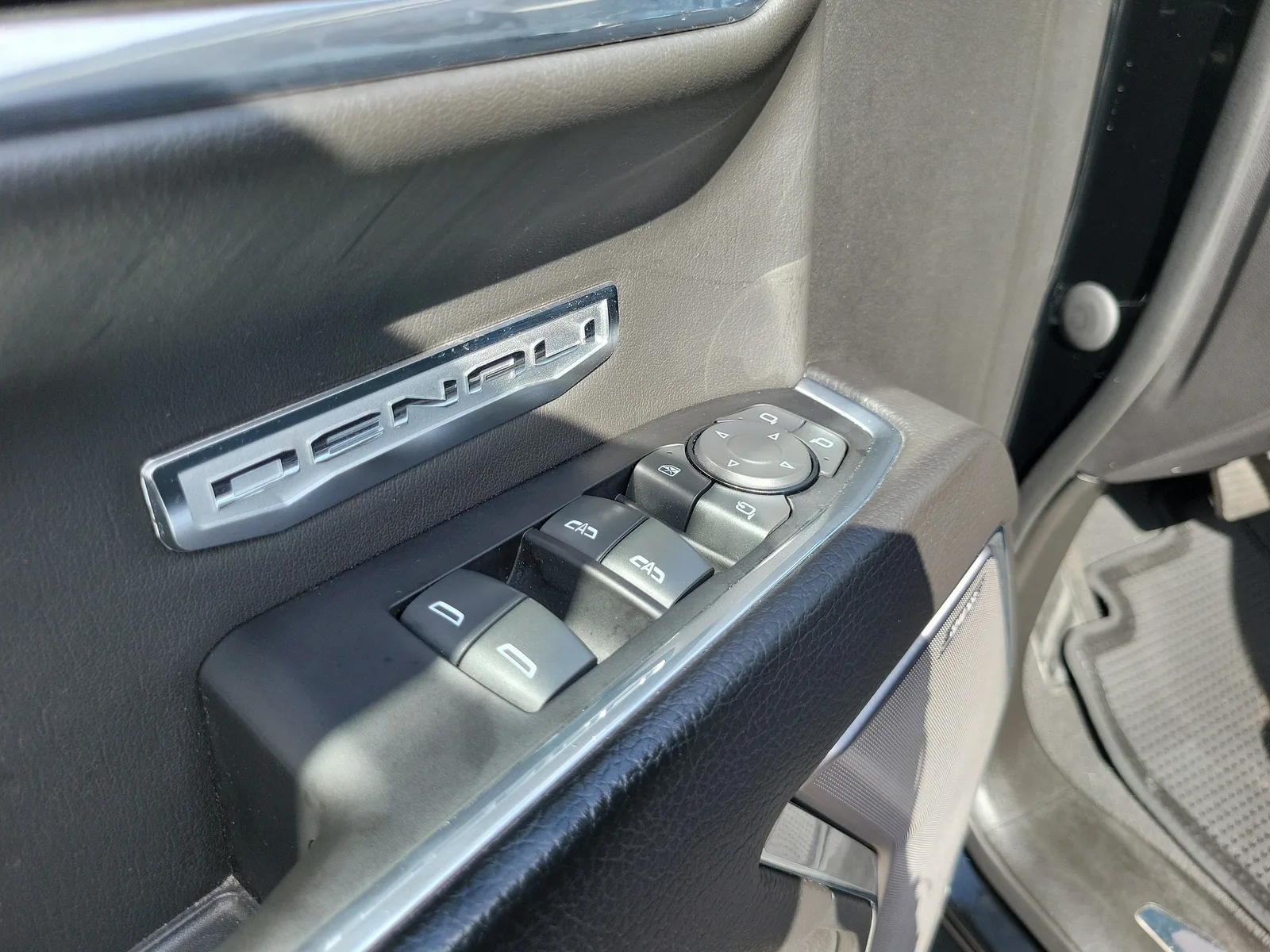 2023 GMC Sierra 1500 Denali photo 24