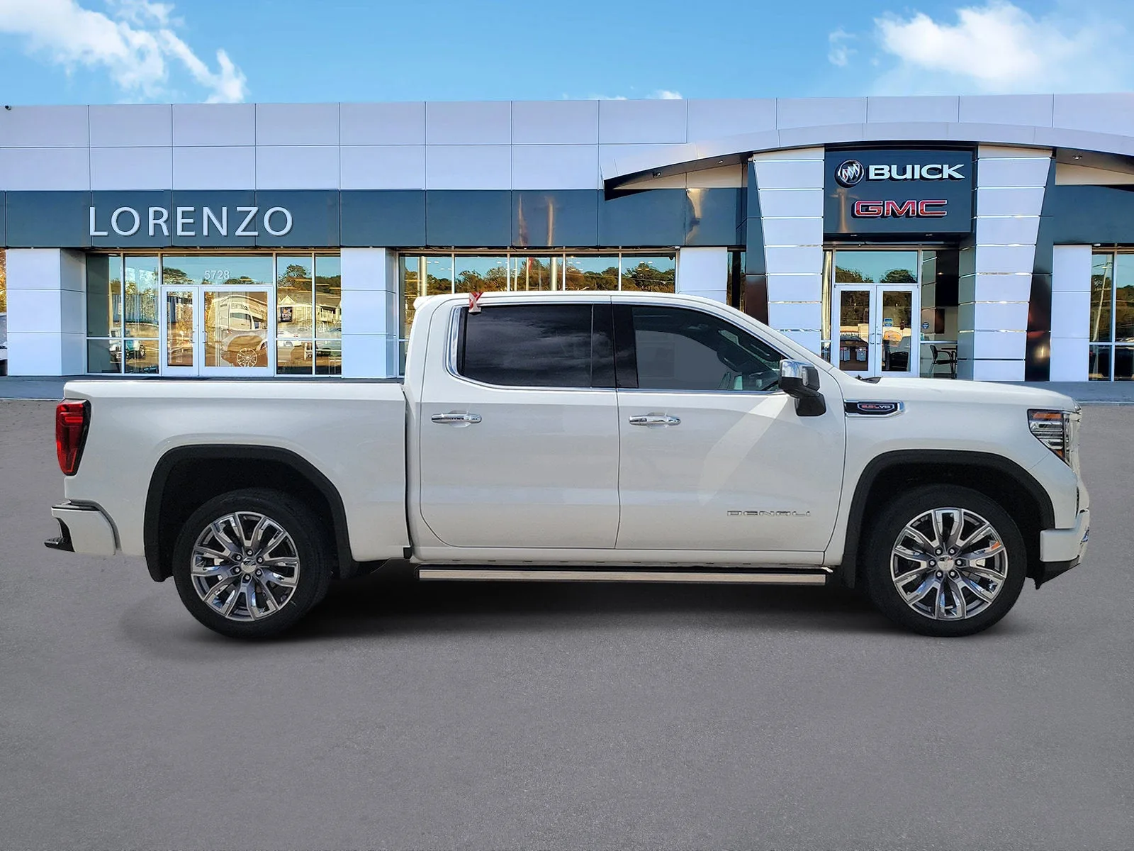 2024 GMC Sierra 1500 Denali photo 4