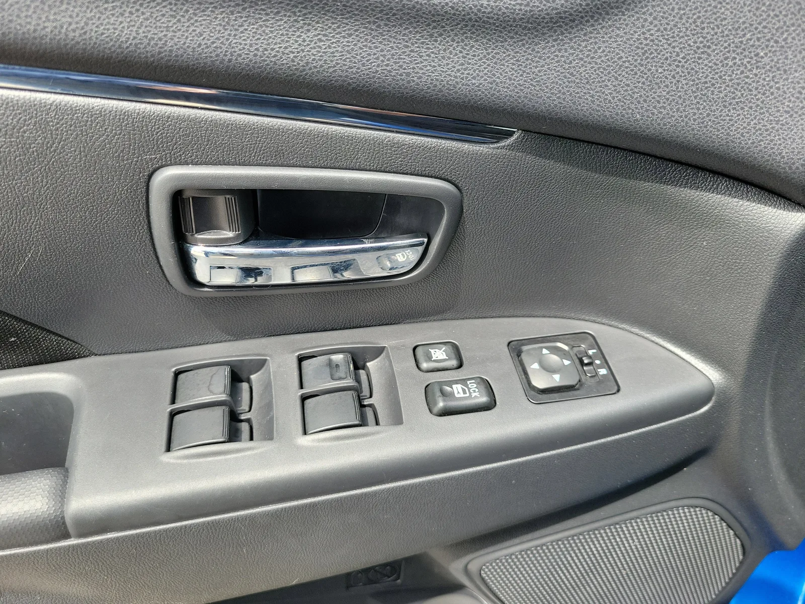 2025 Mitsubishi Outlander Sport LE photo 27