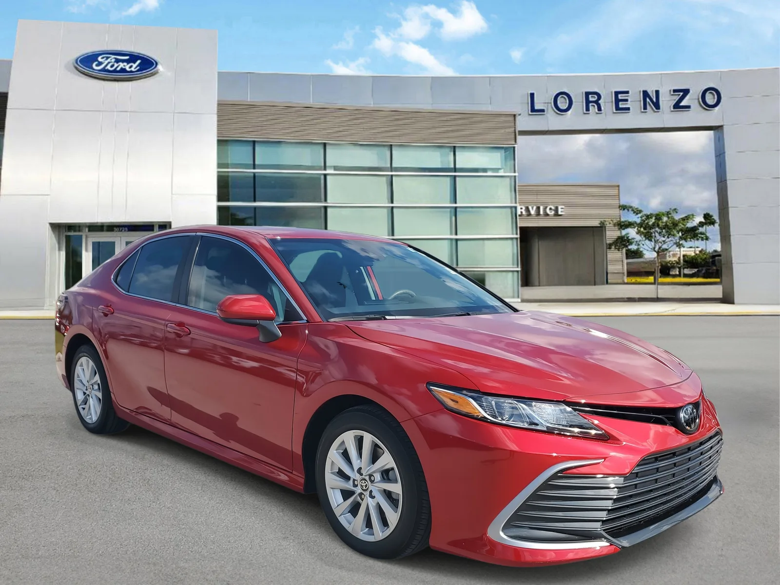 2023 Toyota Camry LE photo 3