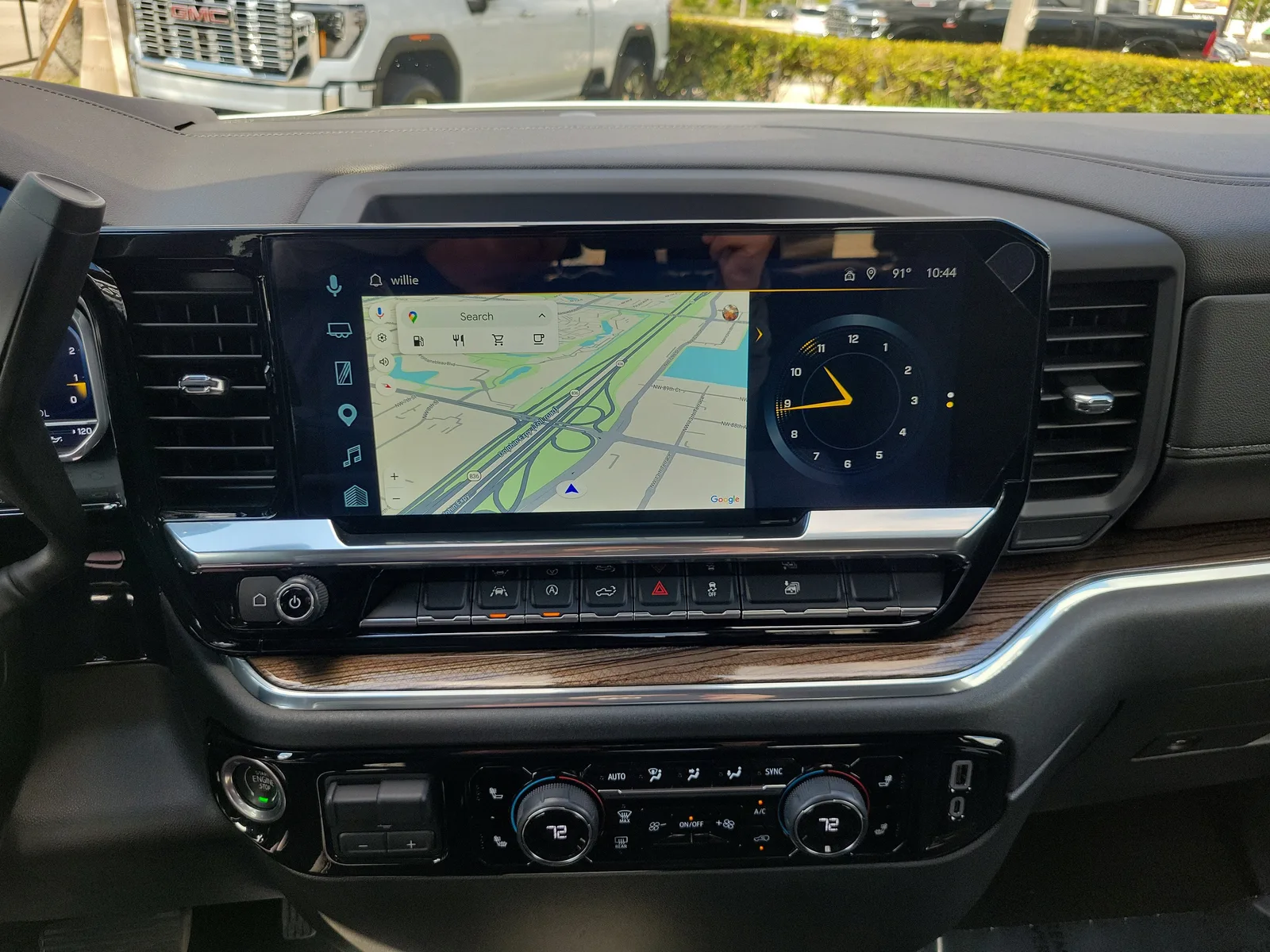 2024 Chevrolet Silverado 1500 RST photo 10