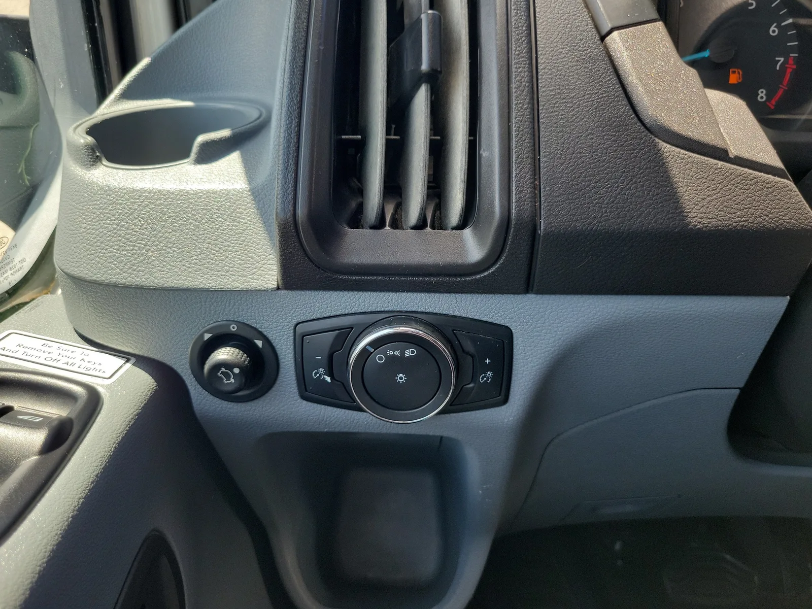 2018 Ford Transit Van T250 photo 18