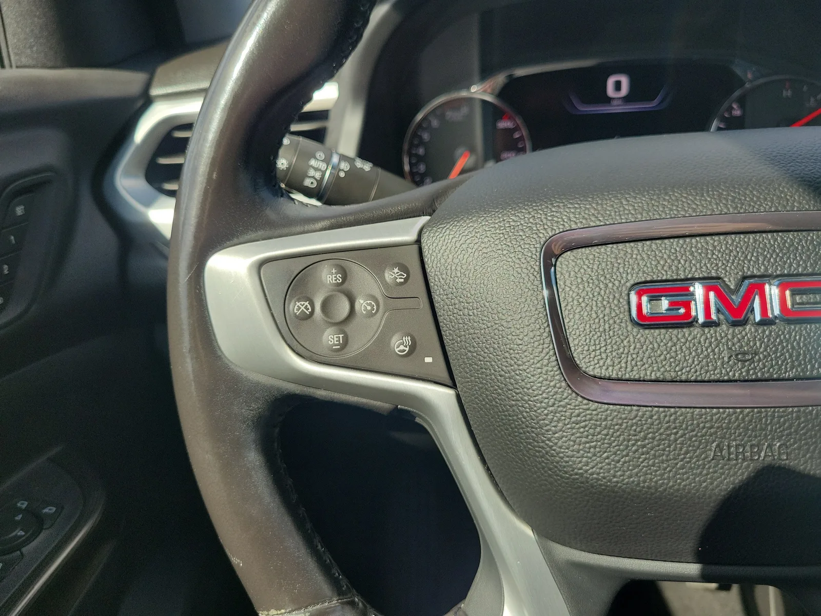 2022 GMC Acadia SLT photo 20