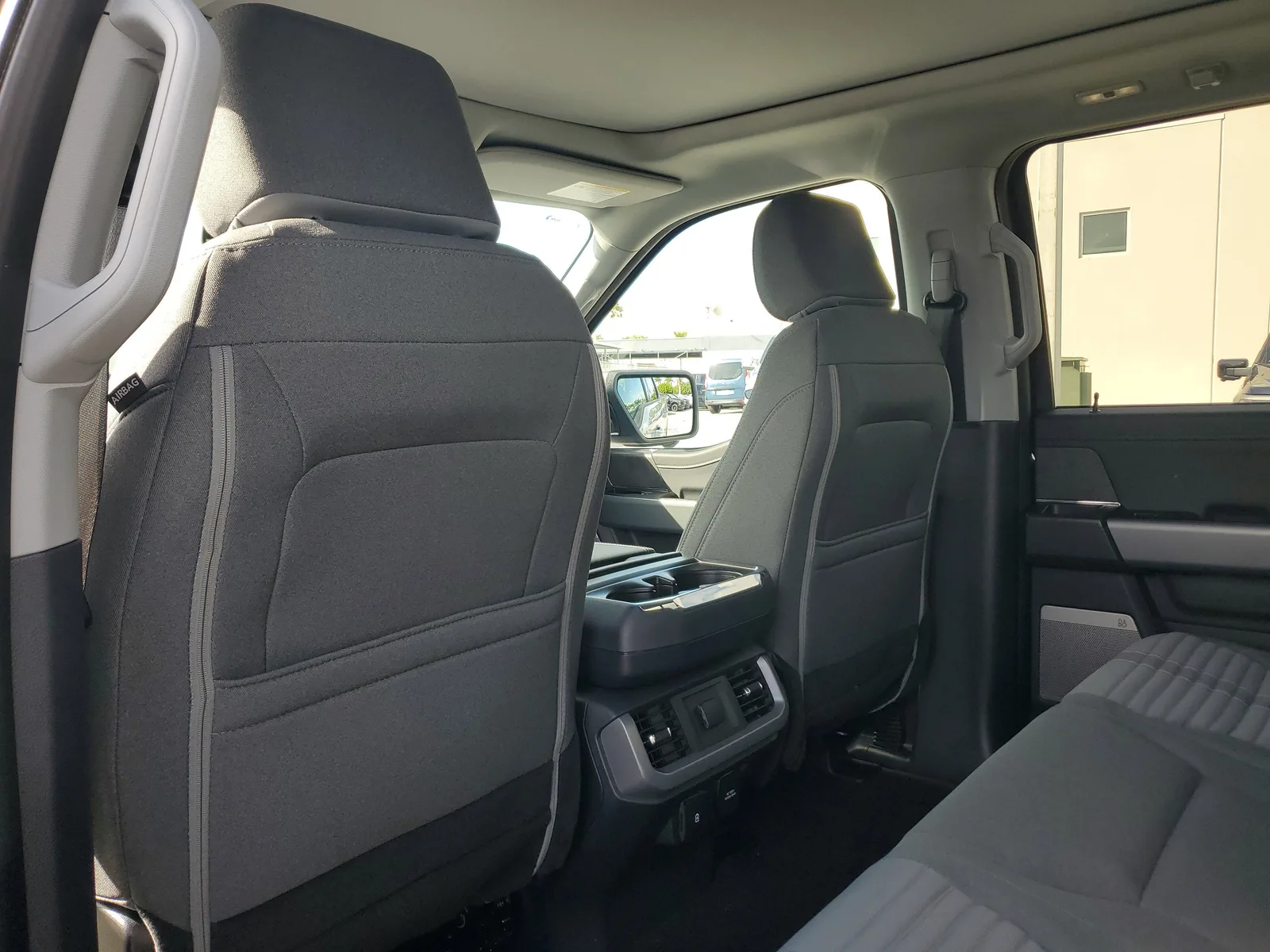 2024 Ford F-150 XLT 4WD photo 16